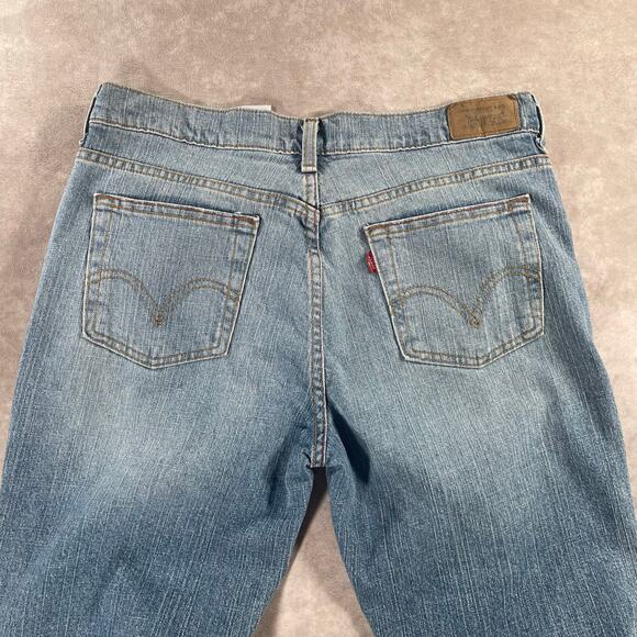 Women’s Levi’s 515 Bootcut Medium Wash Denim Jeans - Picture 3 of 10